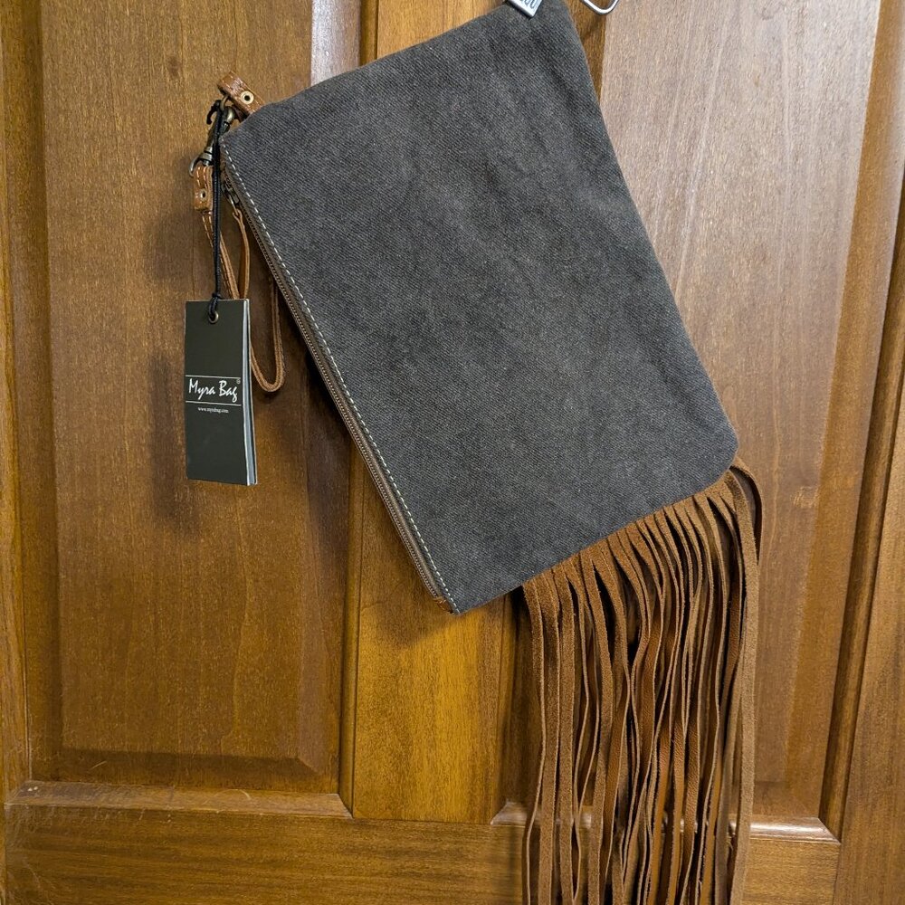 Myra - Picture 3 of 3